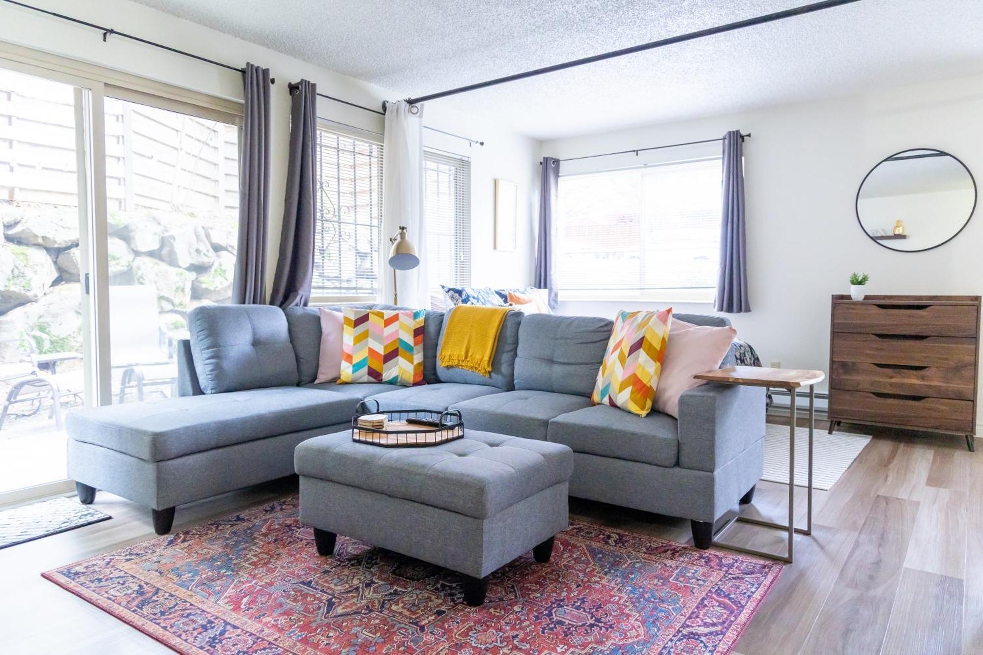King Bed + Studio! Free Parking, Patio, Wfh Space! Seattle Buitenkant foto