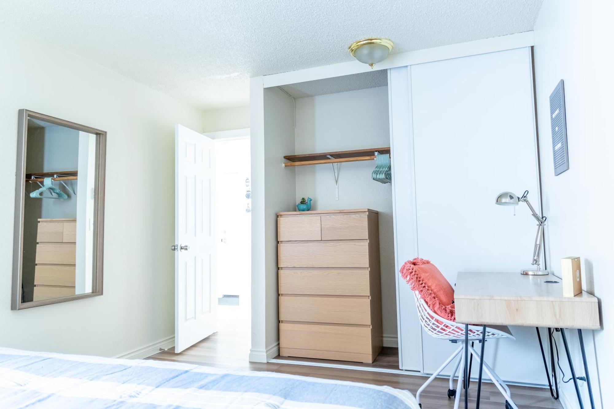 King Bed + Studio! Free Parking, Patio, Wfh Space! Seattle Buitenkant foto