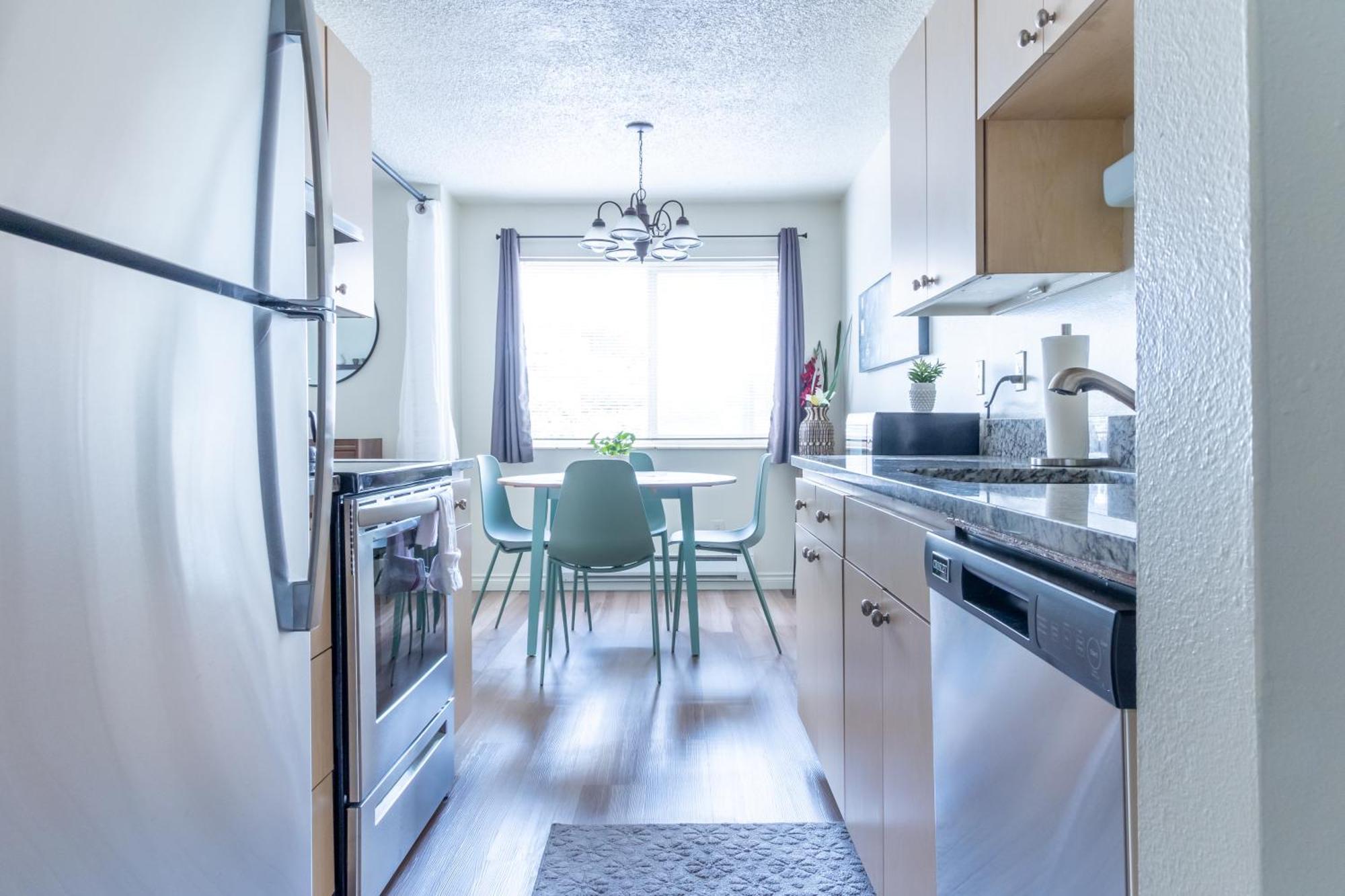 King Bed + Studio! Free Parking, Patio, Wfh Space! Seattle Buitenkant foto