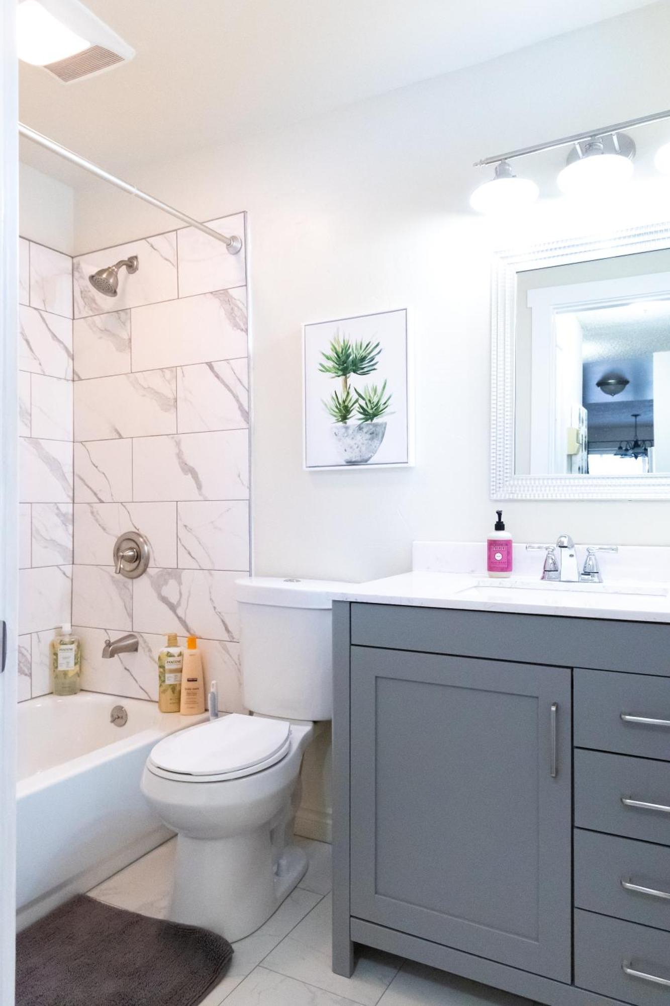 King Bed + Studio! Free Parking, Patio, Wfh Space! Seattle Buitenkant foto