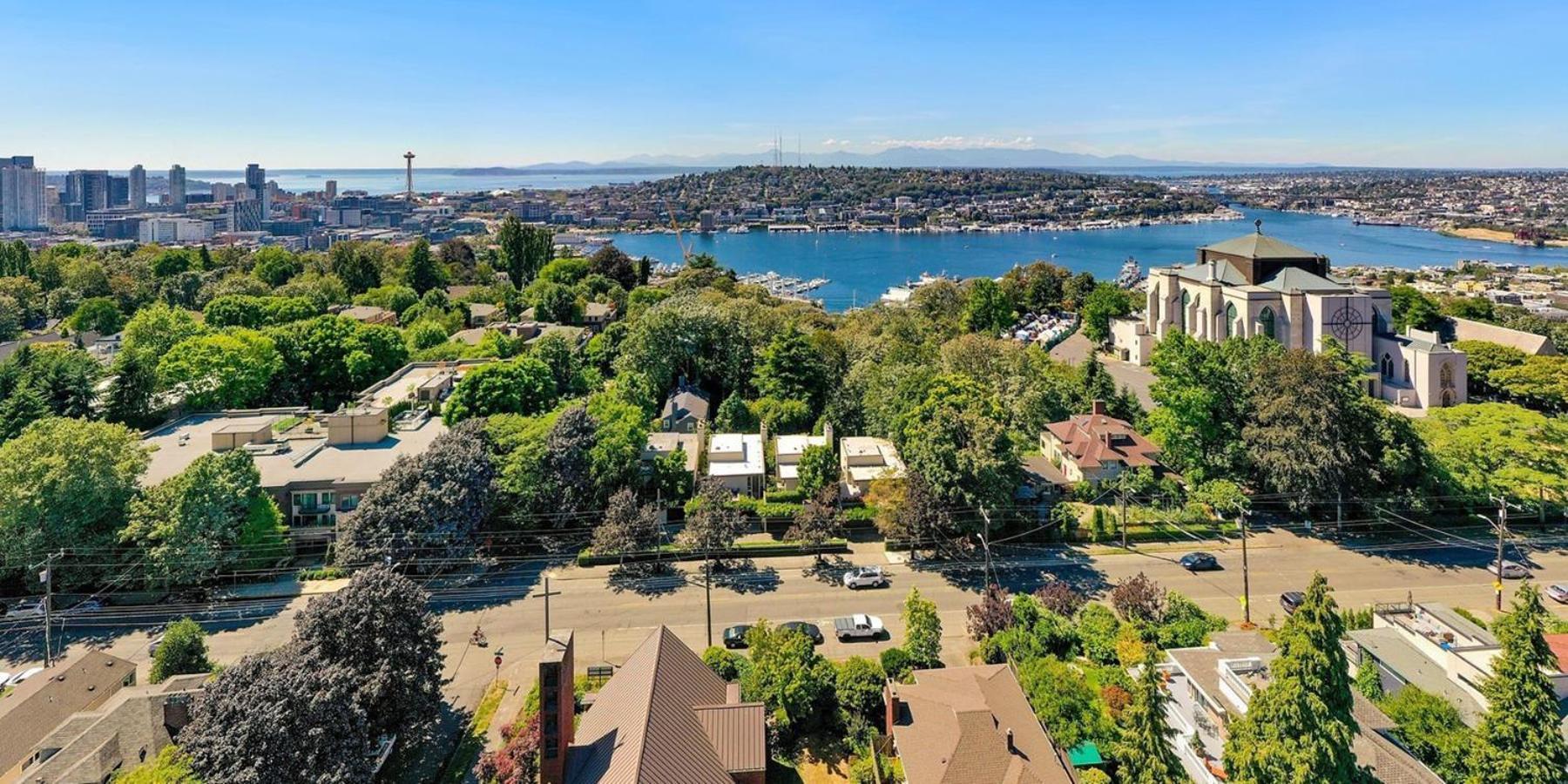 King Bed + Studio! Free Parking, Patio, Wfh Space! Seattle Buitenkant foto